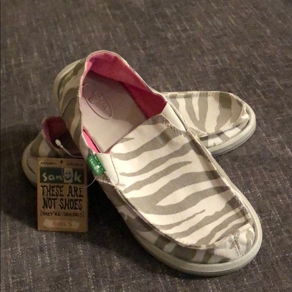 sanuk zebra print shoes